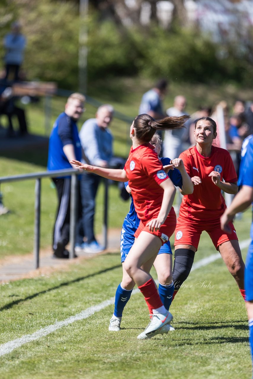 Bild 274 - F TSV Zarpen - Holstein Kiel II : Ergebnis: 2:6